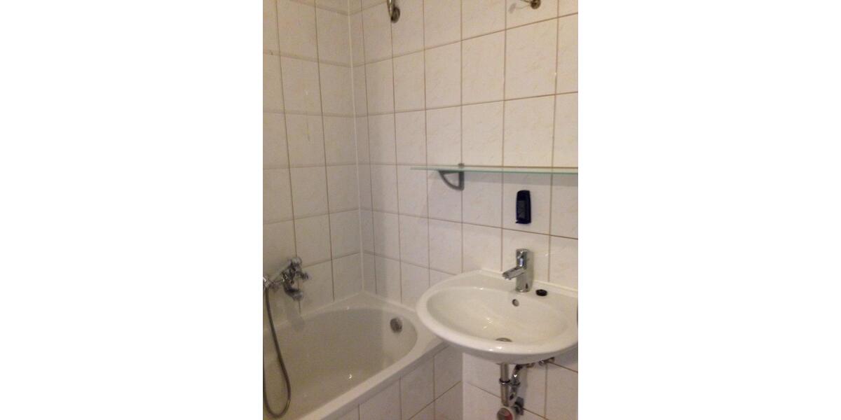 Dachgeschoßwohnung Braunschweig Wabe-Schunter-Beberbach - 3 Zimmer, 80 m&sup2;, 1.200&euro; | Angebot:26214824