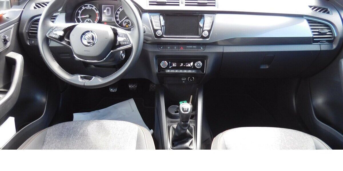 Skoda Fabia 1.0 Kombi Ambition Best TSI BMT Navi Klima 21.400 km 15.390 &euro; Vordorf 38533