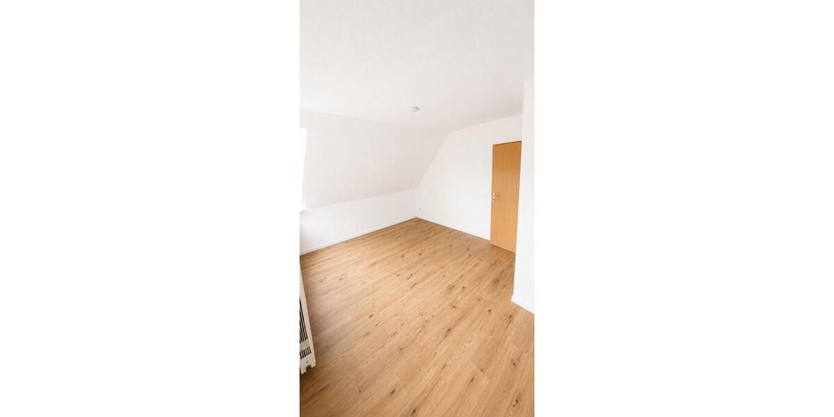 Etagenwohnung Grasleben - 5 Zimmer, 132 m&sup2;, 850&euro; | Angebot:27597777