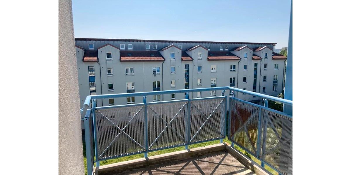 Im Dachgeschoss wohnen, das wird sich lohnen! 2 zimmer