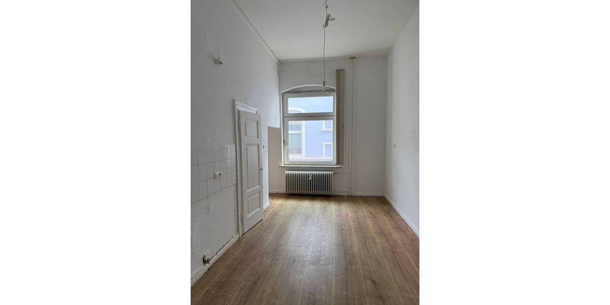 Zimmer Braunschweig Östliches Ringgebiet - 8 Zimmer, 235 m&sup2;, 1.950&euro; | Angebot:26220436