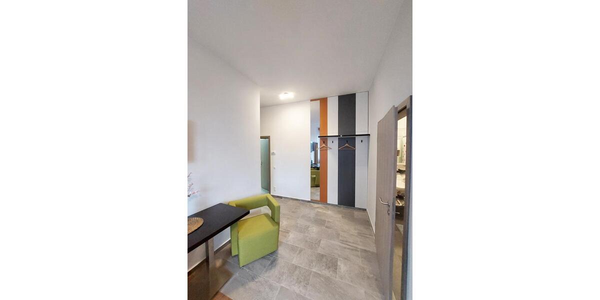 Gemütliche Wohnung mit Küche und Schlafzimmer. 1 zimmer