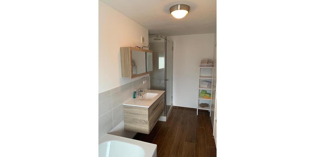 Dachgeschoßwohnung Jembke - 3.5 Zimmer, 120 m&sup2;, 950&euro; | Angebot:24465385