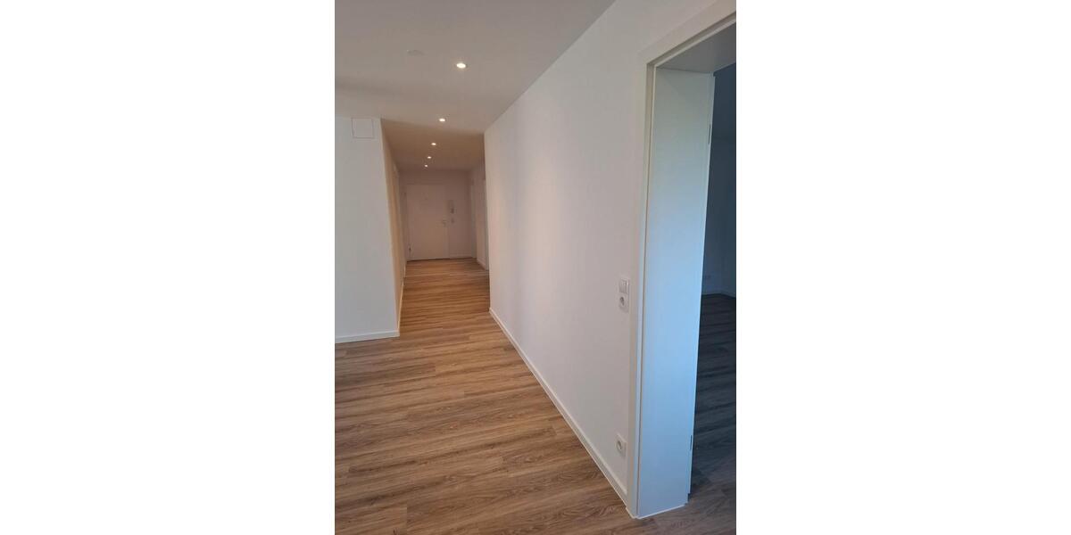 Etagenwohnung Braunschweig Lehndorf-Watenbüttel - 4 Zimmer, 126 m&sup2;, 1.450&euro; | Angebot:26313174