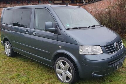 VW T5 Multivan 318.500 km 9.500 &euro; Königslutter 38154