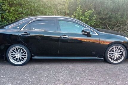 Toyota Crown 197.000 km 19.999 € Sassenburg 38524