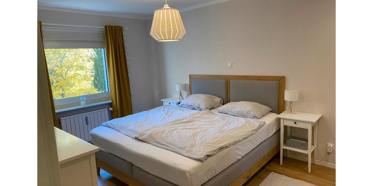 Helle und moderne 2 (3)-Zimmer-Wohnung, 1.OG , kernsaniert 2 zimmer