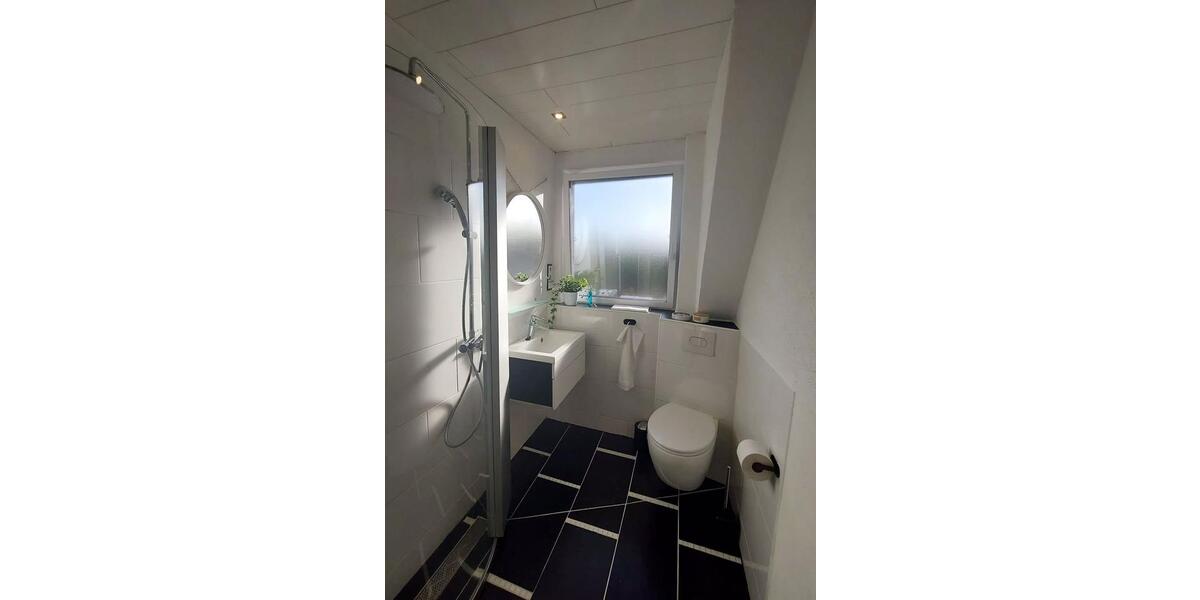 Etagenwohnung Rühen - 4 Zimmer, 75 m&sup2;, 1.050&euro; | Angebot:25519810