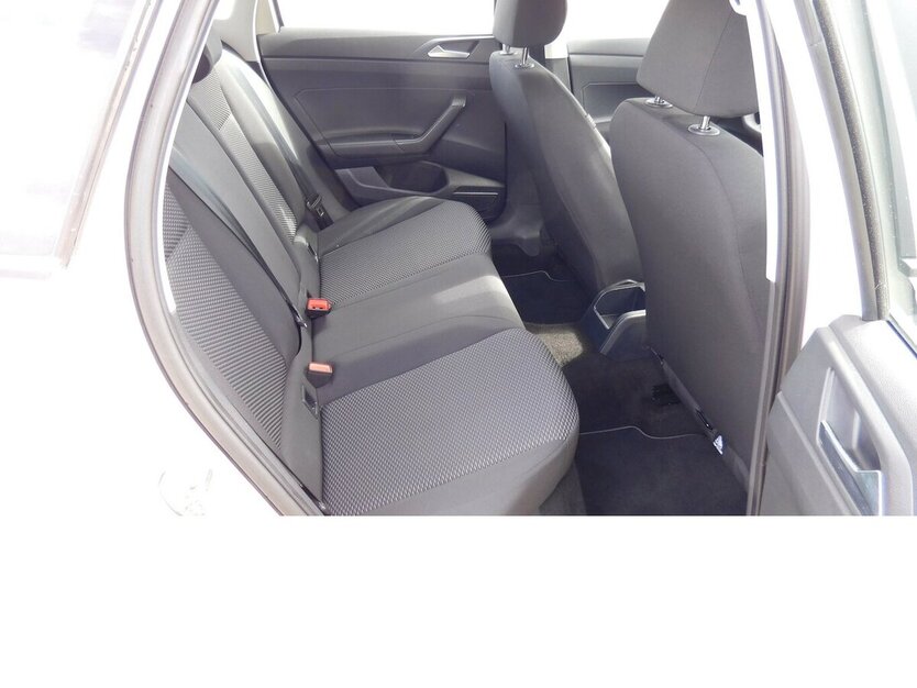 VW Taigo 1.0 TSI BMT Klima LED Navi 27.600 km 16.690 € Vordorf 38533