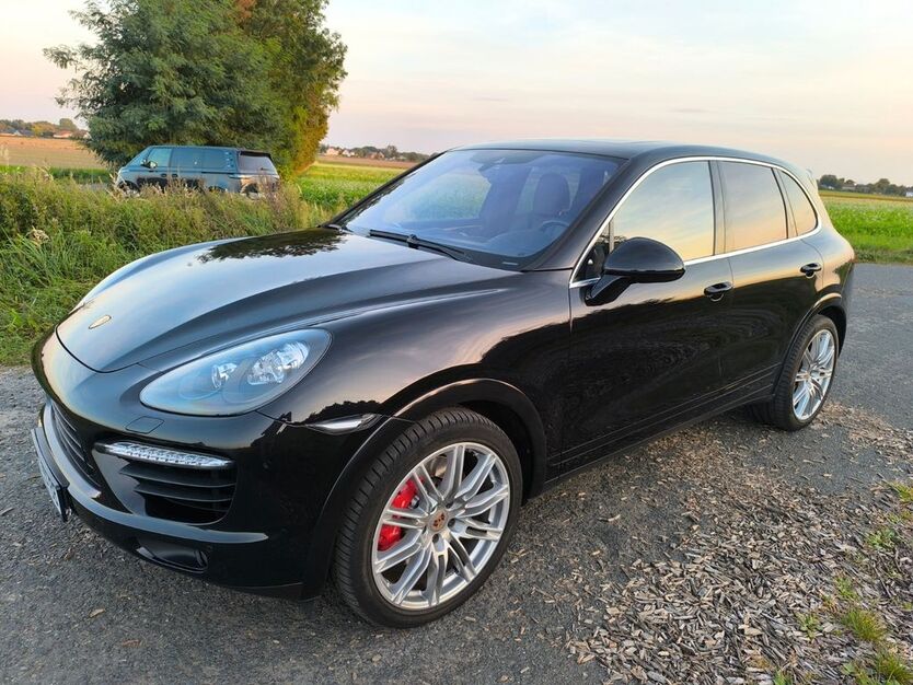 Porsche Cayenne 119.000 km 40.950 € Wendeburg 38176