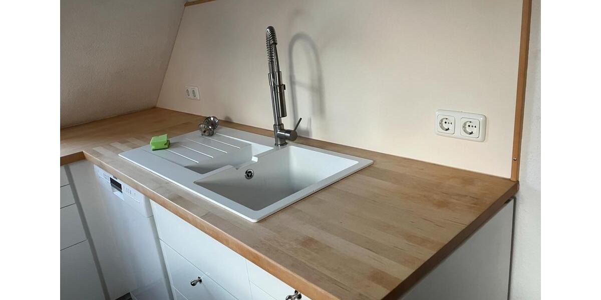 Gemütliche, helle Dachgeschosswohnung 3.5 zimmer