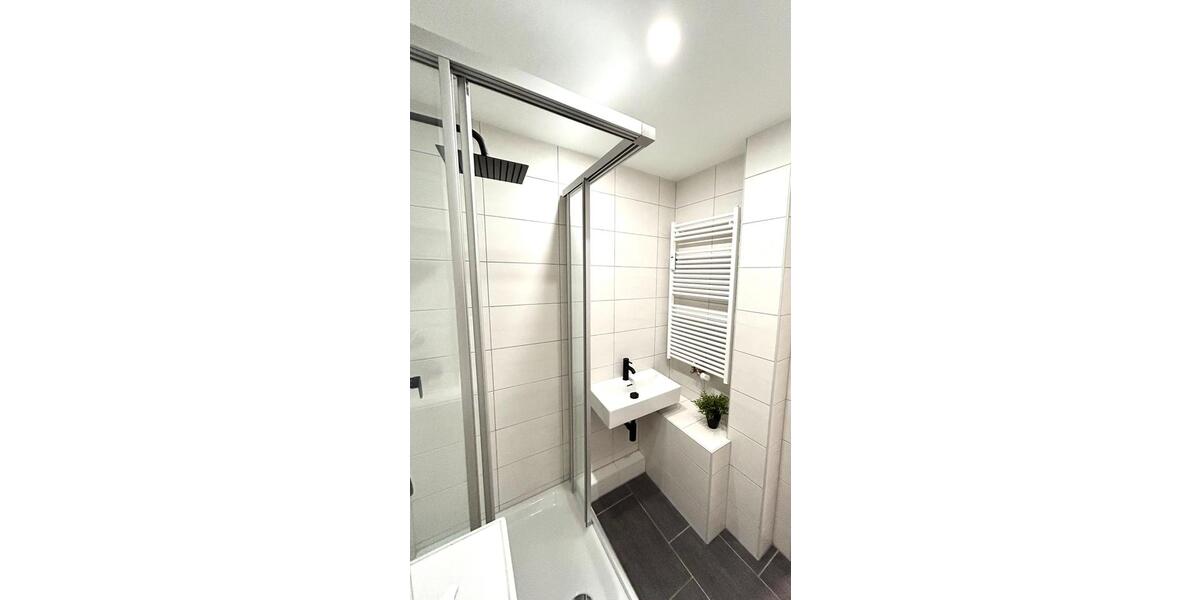 Frisch sanierte 2-Zi-Whg. 1.0G mit neuer Küche, erstbezug 2 zimmer