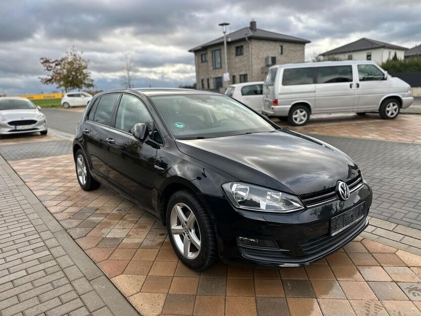 VW Golf 120.000 km 10.700 € Braunschweig 38112