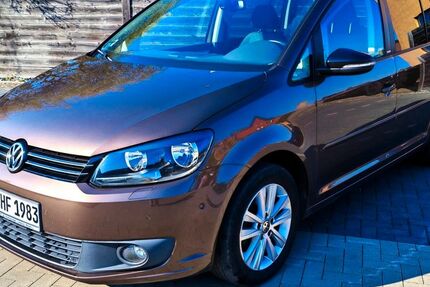 VW Touran 139.982 km 10.950 &euro; Sickte 38173
