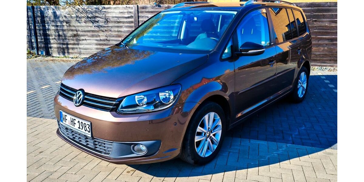 VW Touran 139.982 km 10.950 &euro; Sickte 38173