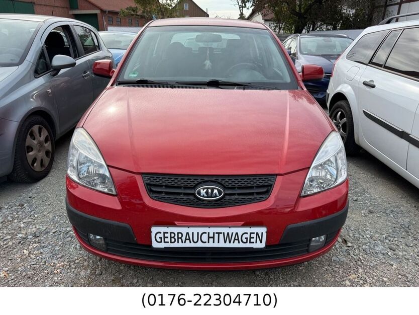 Kia Rio 129.000 km 4.250 € Adersheim 38304