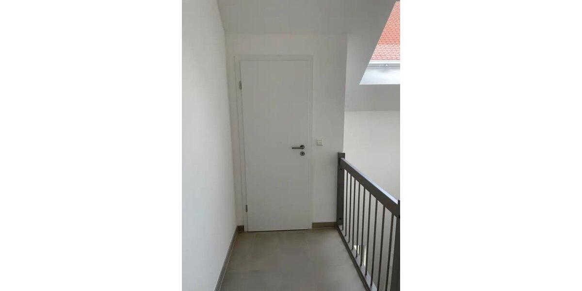 Dachgeschoßwohnung Braunschweig Wabe-Schunter-Beberbach - 3 Zimmer, 112 m&sup2;, 1.600&euro; | Angebot:25978206