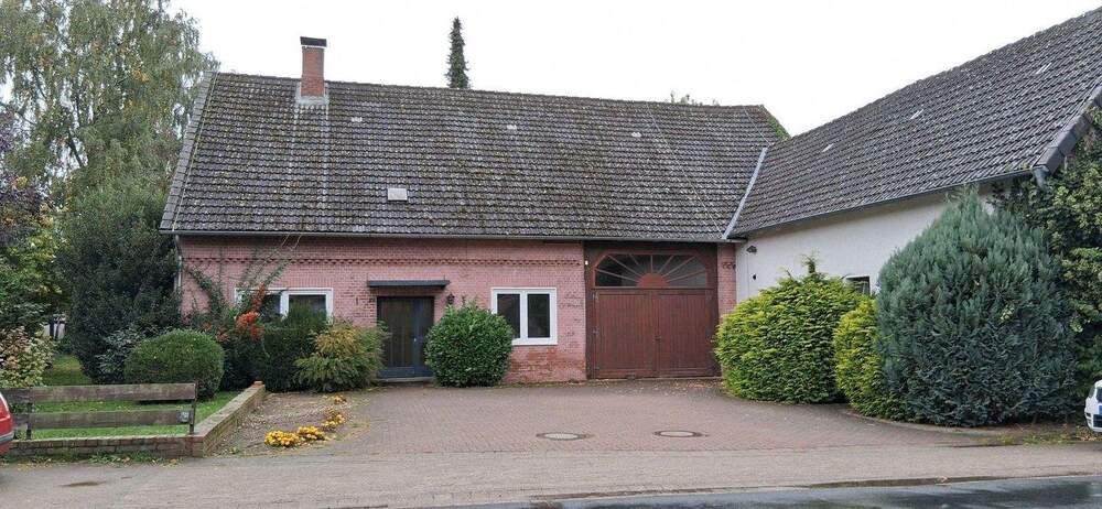 Mehrfamilienhaus, Wohnhaus Schwülper Rothemühle - 6 Zimmer, 240 m&sup2;, 259.000&euro; | Angebot:25752220