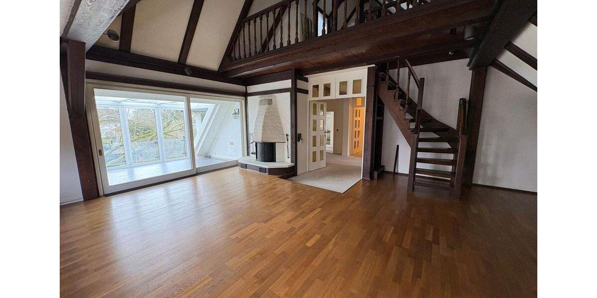 Etagenwohnung Helmstedt - 5 Zimmer, 130 m&sup2;, 950&euro; | Angebot:26491369