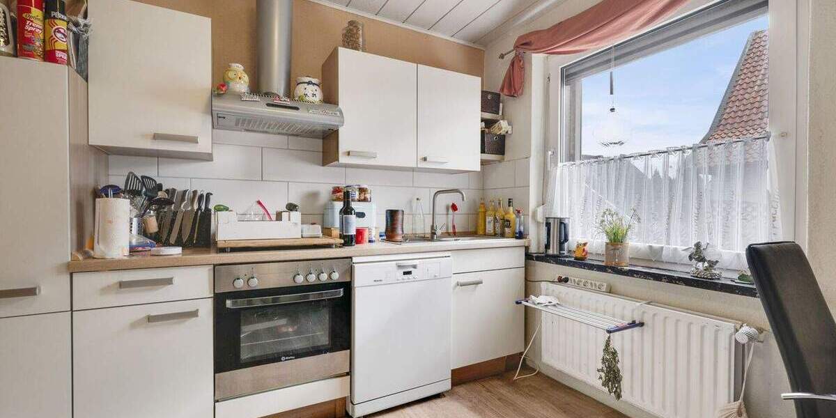 Einfamilienhaus Grasleben - 9 Zimmer, 184 m&sup2;, 320.000&euro; | Angebot:25800583