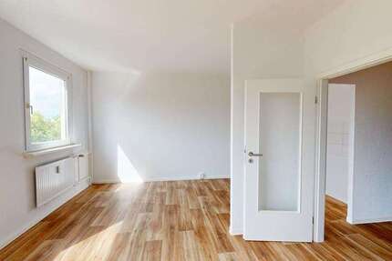 Wohnung zum Mieten in Halle 332 € 55.26 m²