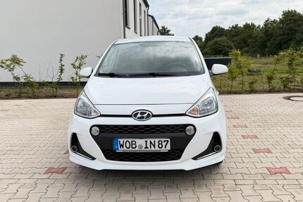 Hyundai i10 30.800 km 8.890 &euro; wolfsburg 38448