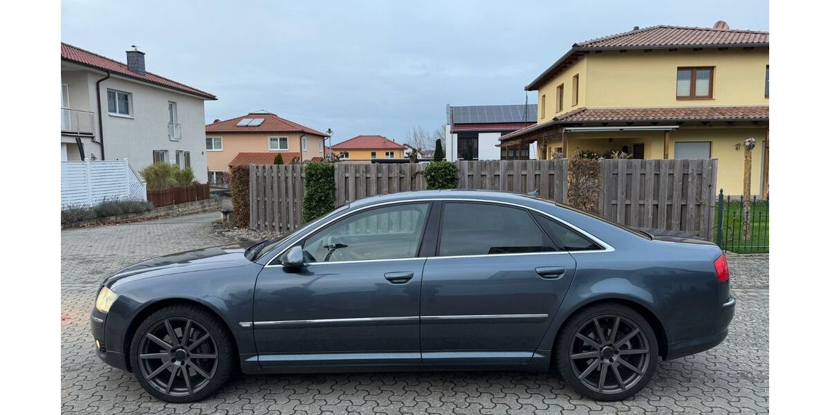 Audi A8 215.000 km 6.850 € Schwülper 38179
