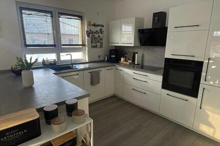 Haus Rühen - 4 Zimmer, 123 m&sup2;, 1.500&euro; | Angebot:24710751