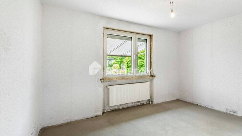 Einfamilienhaus mit vorbereiteter Sanierung - 7 Zimmer, 115 m² Wohnfläche, 578 m² Grundstück