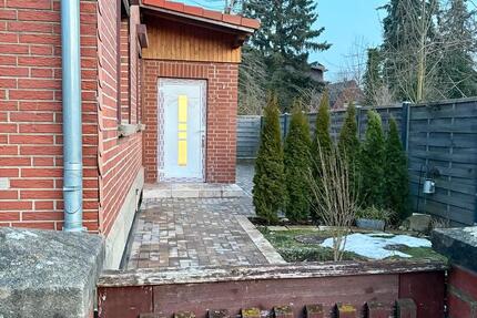 Sanierte Haushälfte mit Garten zu vermieten 3 zimmer