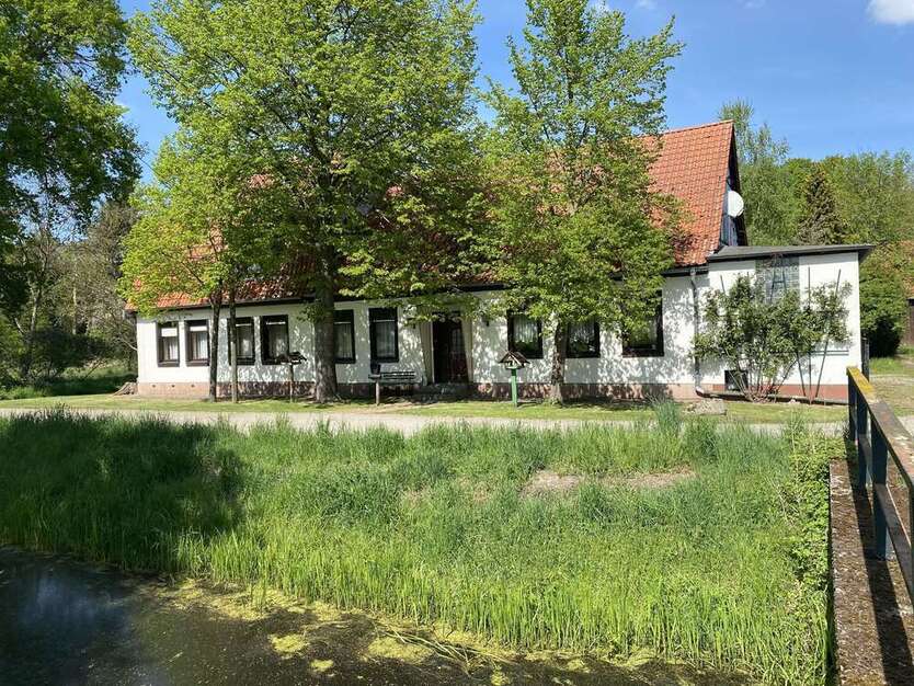 Haus zum Kaufen in Bergfriede 590.000 € 205 m²