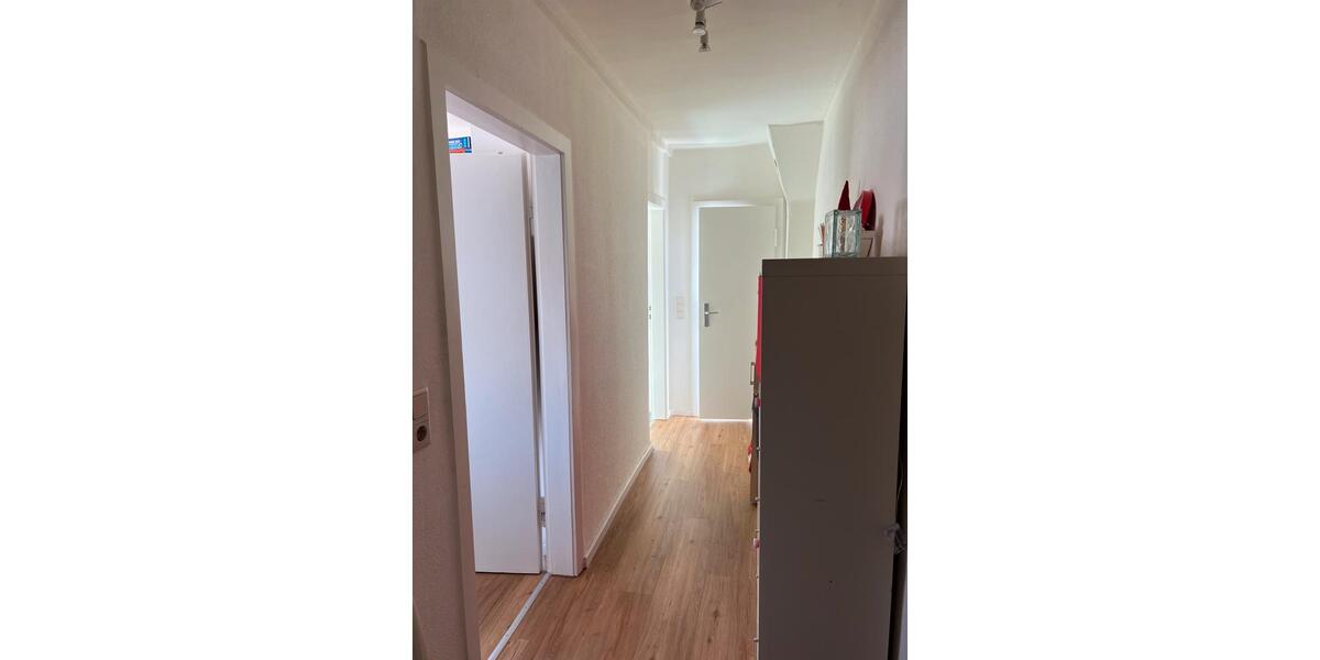 Dachgeschoßwohnung Braunschweig Lehndorf-Watenbüttel - 4 Zimmer, 139 m&sup2;, 1.050&euro; | Angebot:26296847