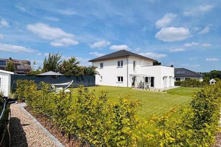 Haus Helmstedt - 5.5 Zimmer, 212 m&sup2;, 649.000&euro; | Angebot:26147381