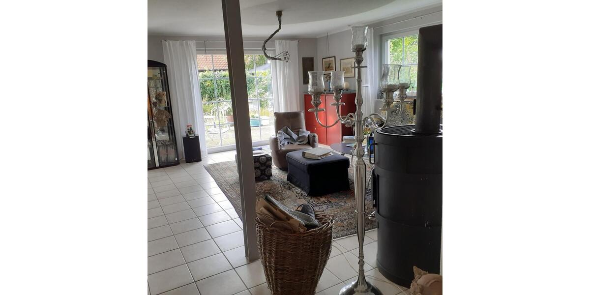 Einfamilienhaus Velpke - 7 Zimmer, 220 m&sup2;, 1.600&euro; | Angebot:25173013