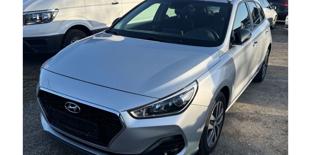 Hyundai i30 114.000 km 11.900 &euro; Rötgesbüttel 38531