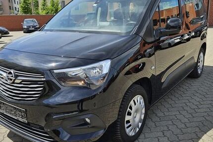 Opel Combo Life 139.600 km 13.499 &euro; Braunschweig 38106