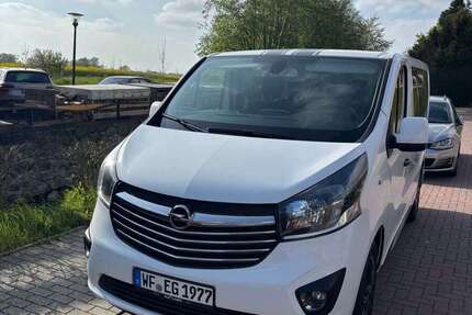 Opel Vivaro 70.215 km 22.500 &euro; Cremlingen 38162