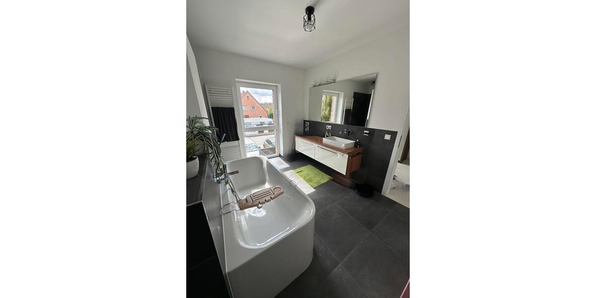 Etagenwohnung Isenbüttel - 3.5 Zimmer, 115 m&sup2;, 389.000&euro; | Angebot:26058980