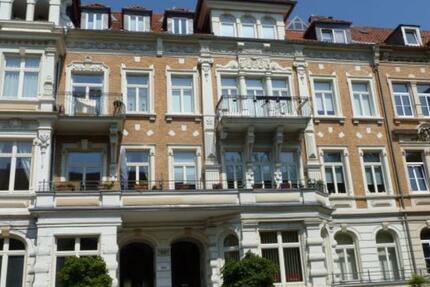 Dachgeschoss-Wohnung im östlichen Ringgebiet in der Jasperallee 3 zimmer