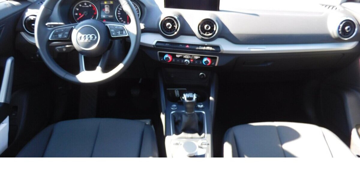 Audi Q2 30 1.0 TFSI BMT Navi Klima ALU 21.100 km 20.990 € Vordorf 38533