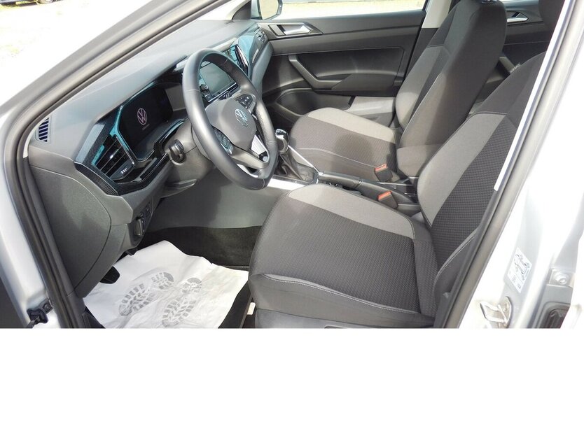 VW Polo 1.0 Life TSI BMT 4Trg Klima Navi LED 21.300 km 14.990 € Vordorf 38533