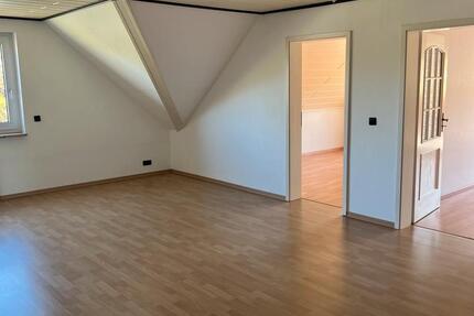 Wohnung Wolfsburg - 4 Zimmer, 107 m&sup2;, 890&euro; | Angebot:26255723