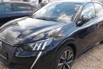 Peugeot 208 78.594 km 11.900 &euro; Wolfsburg 38448