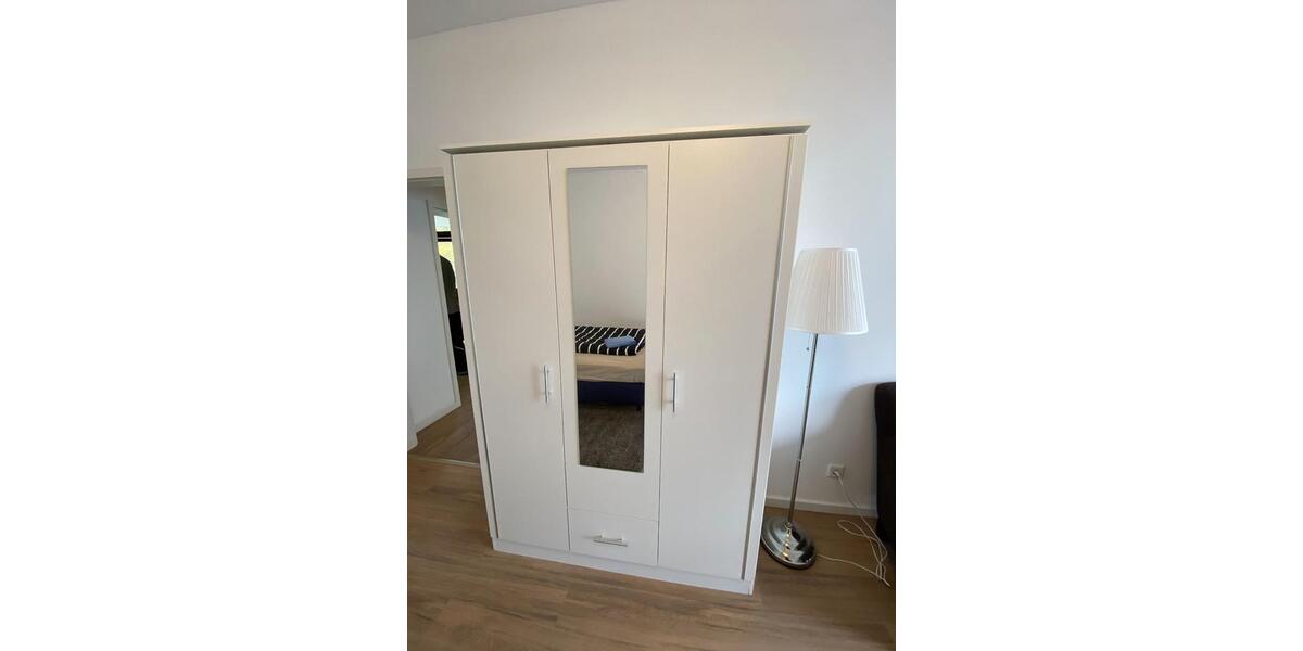 1 Zimmer plus Gemeinschafts -Küche, - Bad, Diele und Terrasse 1 zimmer