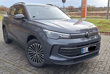 VW Tiguan 12.500 km 34.399 &euro; Braunschweig 38112