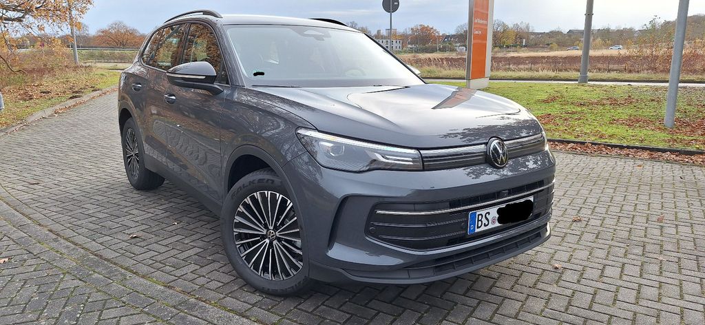 VW Tiguan 12.500 km 34.399 &euro; Braunschweig 38112