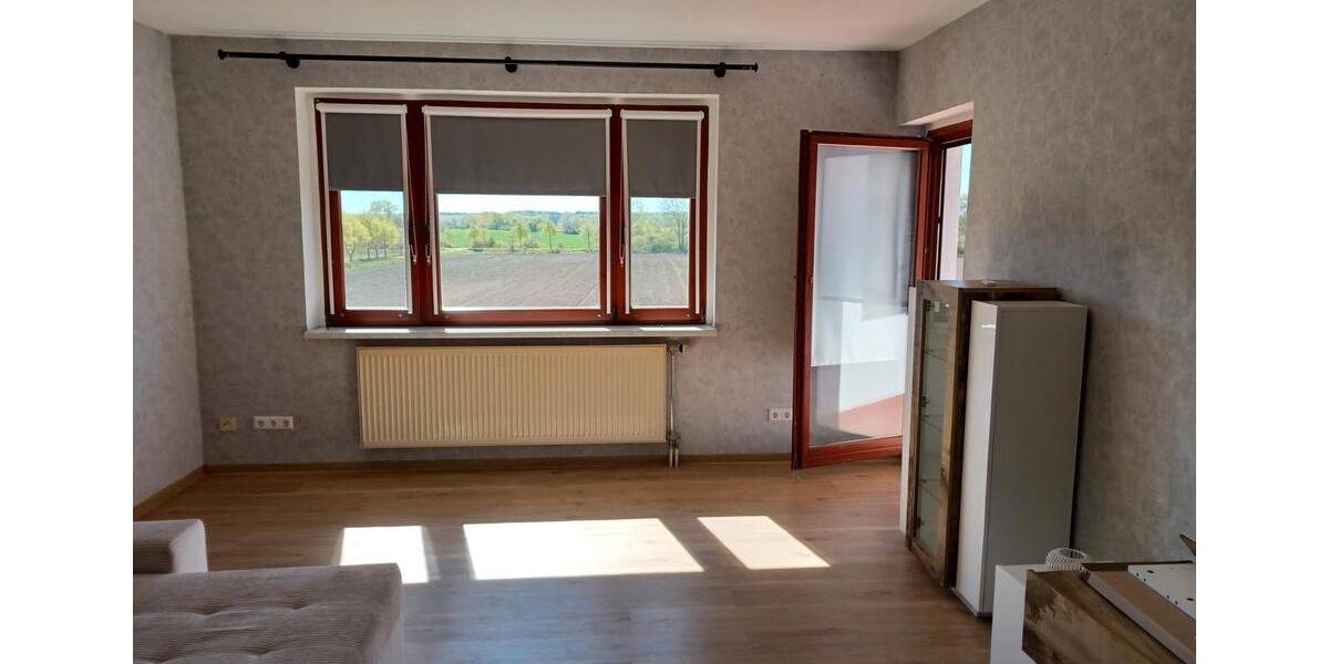 Etagenwohnung Oebisfelde-Weferlingen Weferlingen - 3 Zimmer, 82 m&sup2;, 490&euro; | Angebot:26478475