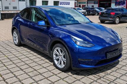 Tesla Model Y 97.489 km 29.970 &euro; Braunschweig 38112