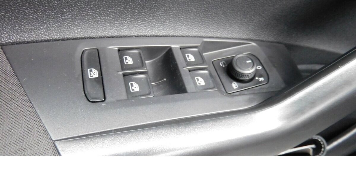 VW Taigo 1.0 TSI BMT Klima Navi LED 26.400 km 16.990 € Vordorf 38533