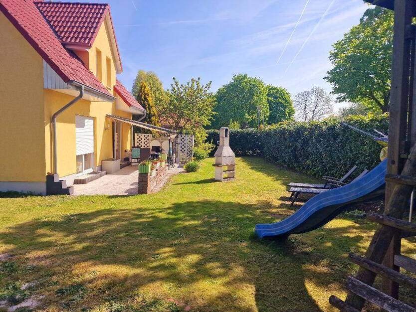 Einfamilienhaus mit Schönem Grundstück in Adenbüttel OT Rolfsbüttel